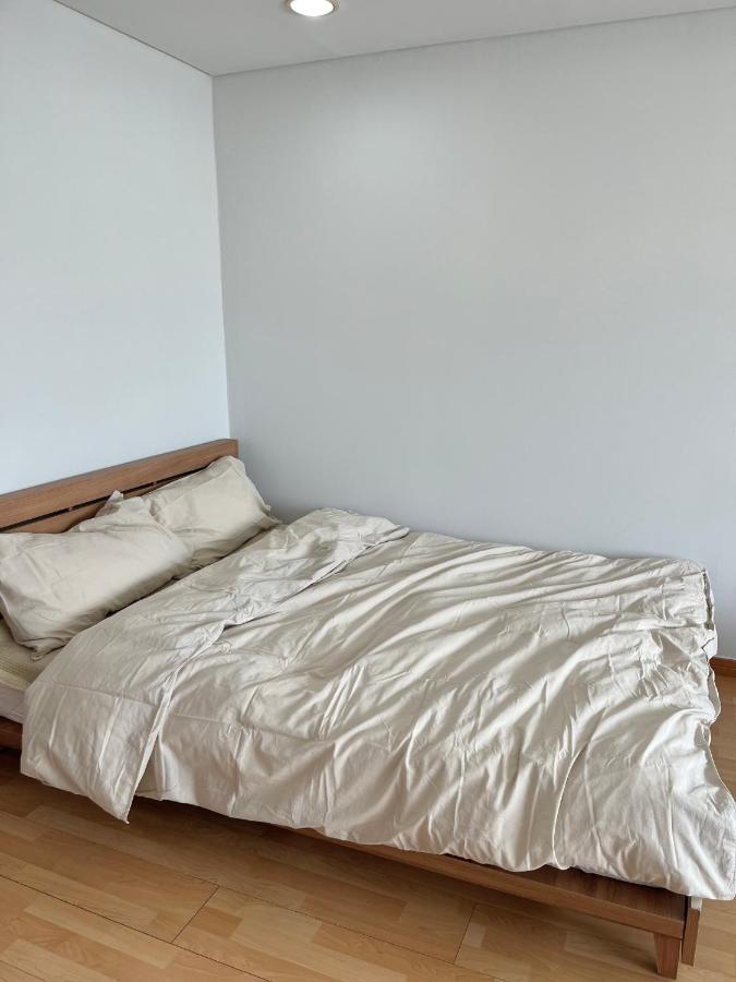 1 Minute House From Hongdae Pangsapuri